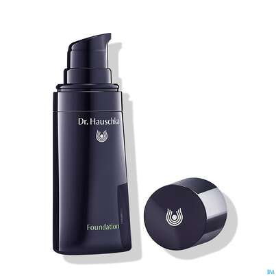Sie sehen eine Packung Dr. Hauschka Foundation 002 Pine 30ml, Produktbild: 02 Dr. Hauschka Foundation 002 Pine 30ml, A-Nr.: 5355096 - 02