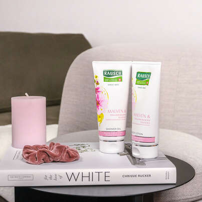 Sie sehen eine Packung RAUSCH Malven BODY LOTION, Produktbild: 02 RAUSCH Malven BODY LOTION, A-Nr.: 4948517 - 02
