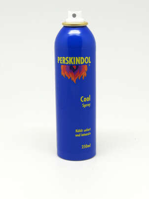 Sie sehen eine Packung Perskindol Cool Spray, Produktbild: 01 Perskindol Cool Spray, A-Nr.: 2334975 - 01
